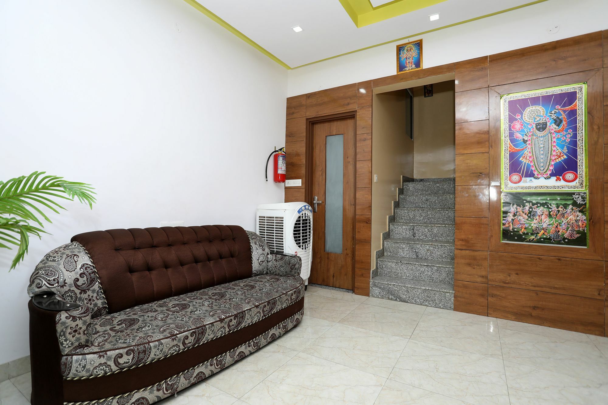 Oyo 10228 Hotel Chandramouli Jaipur Dış mekan fotoğraf